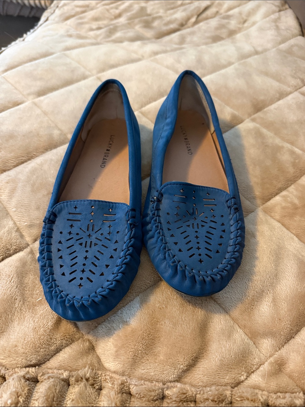 Lucky Brand Blue Laser-Cut Moccasin Loafers